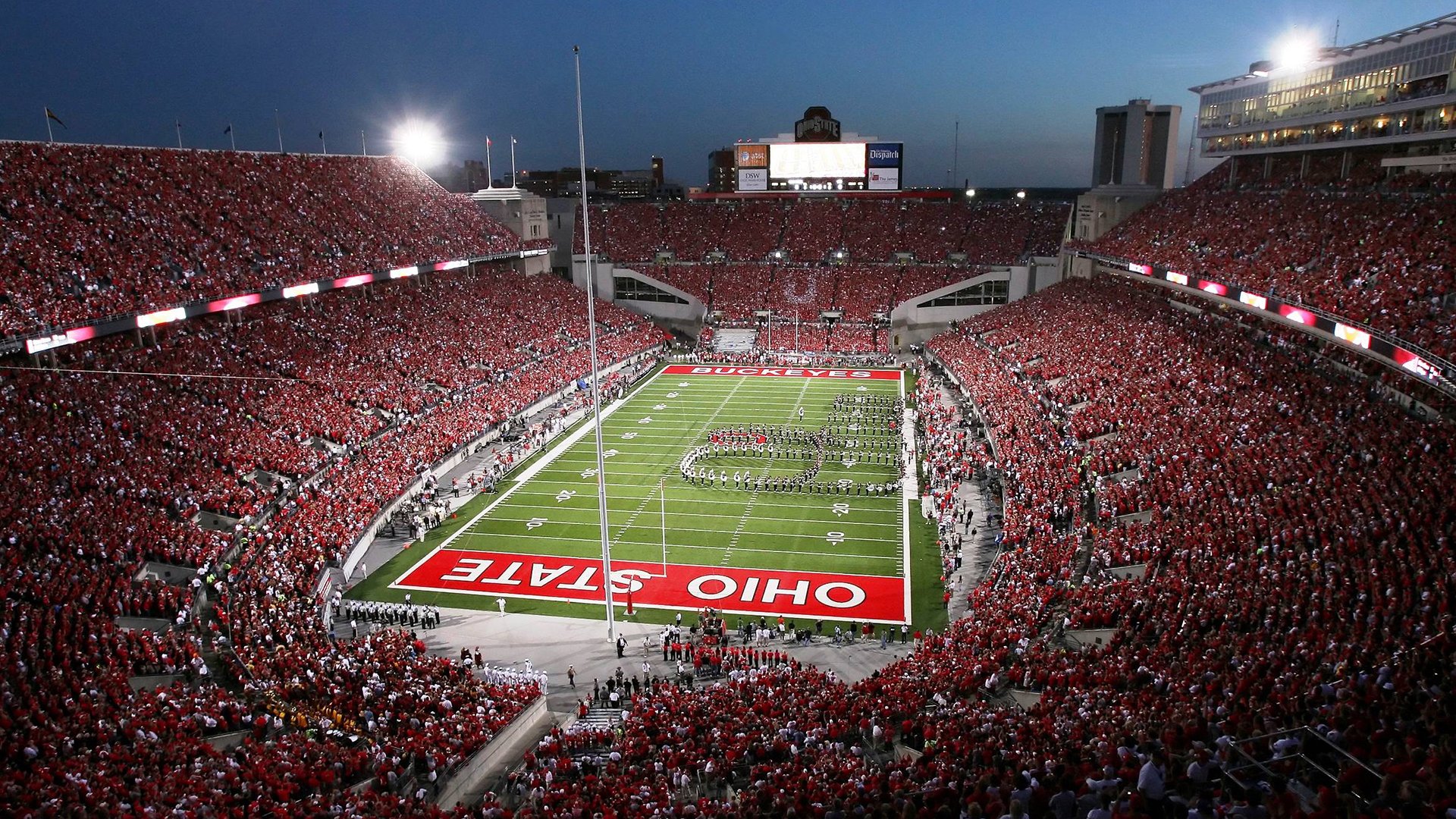 开云体育客服-“英超赛场：倒数第二轮比赛惊心动魄”，英超倒数第三有附加赛